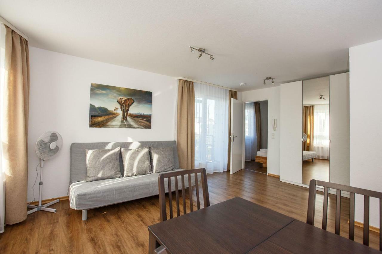 Outlet-Apartment Metzingen Metzingen  Exterior photo