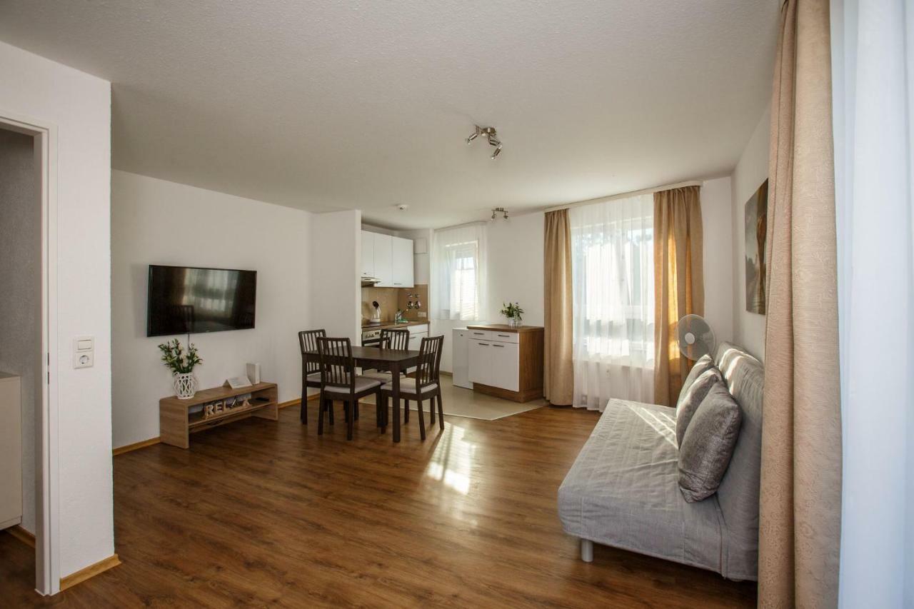 Outlet-Apartment Metzingen Metzingen  Exterior photo