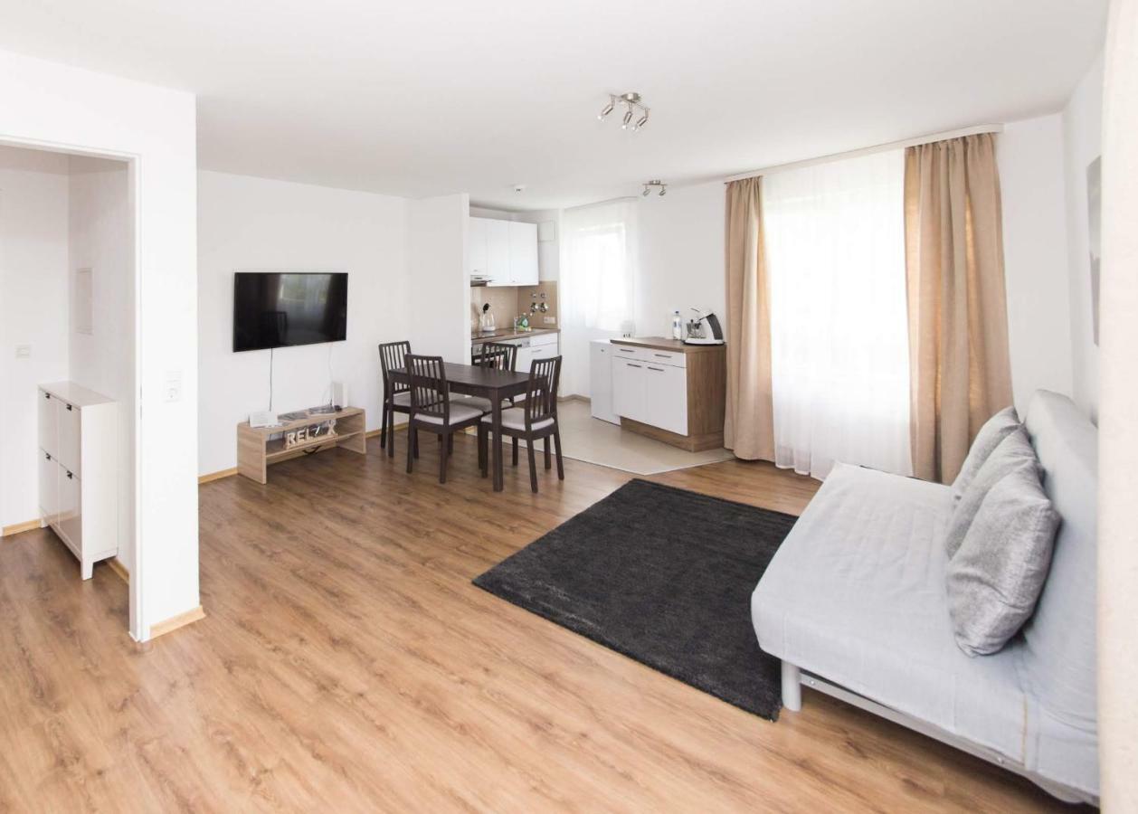 Outlet-Apartment Metzingen Metzingen  Exterior photo